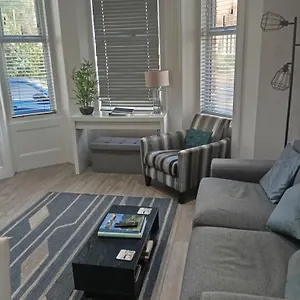 Victorian Retreat With Patio And Parking Bournemouth